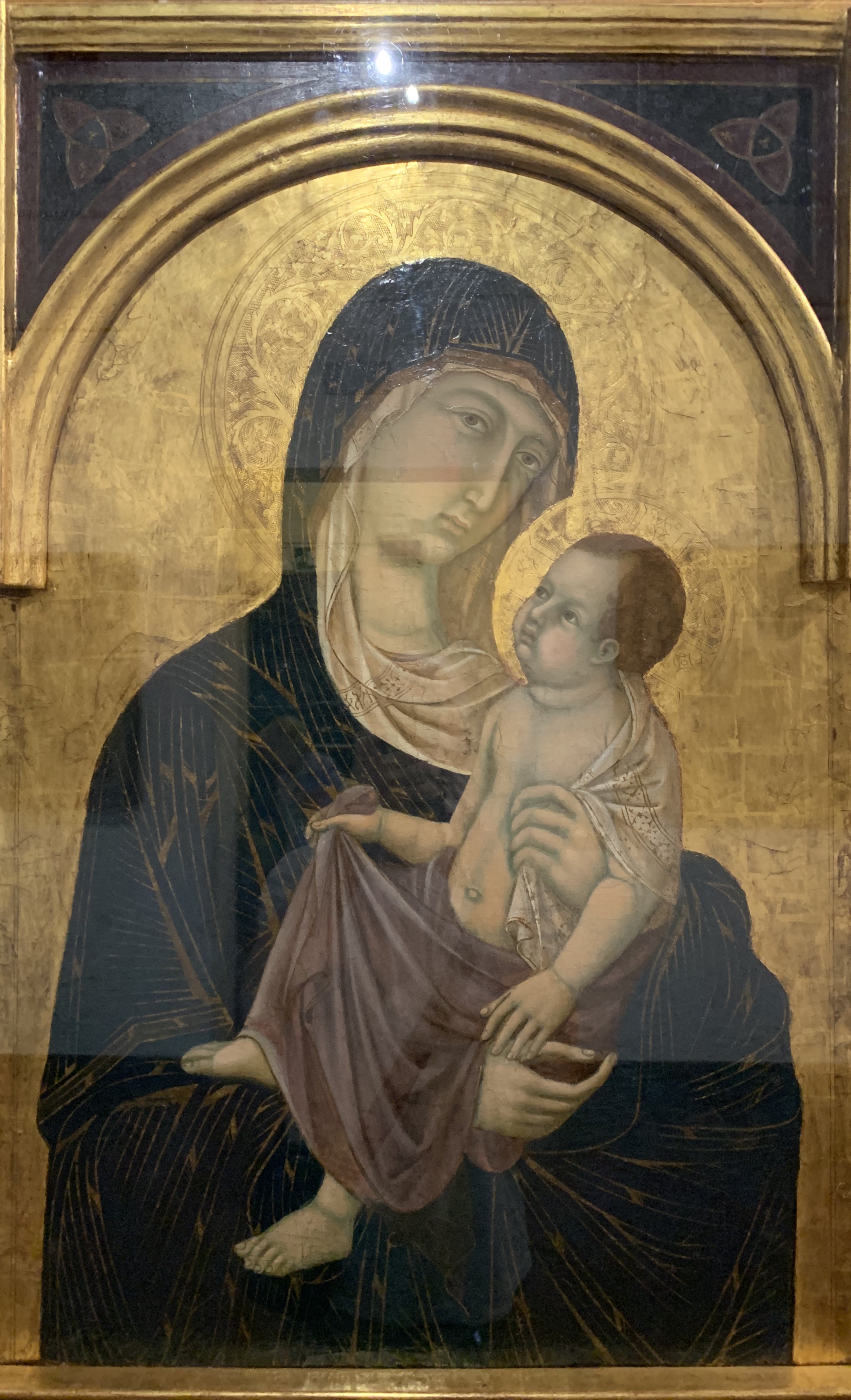 Duccio di Buoninsegna e bottega, « Madonna col Bambino » – Guide ...